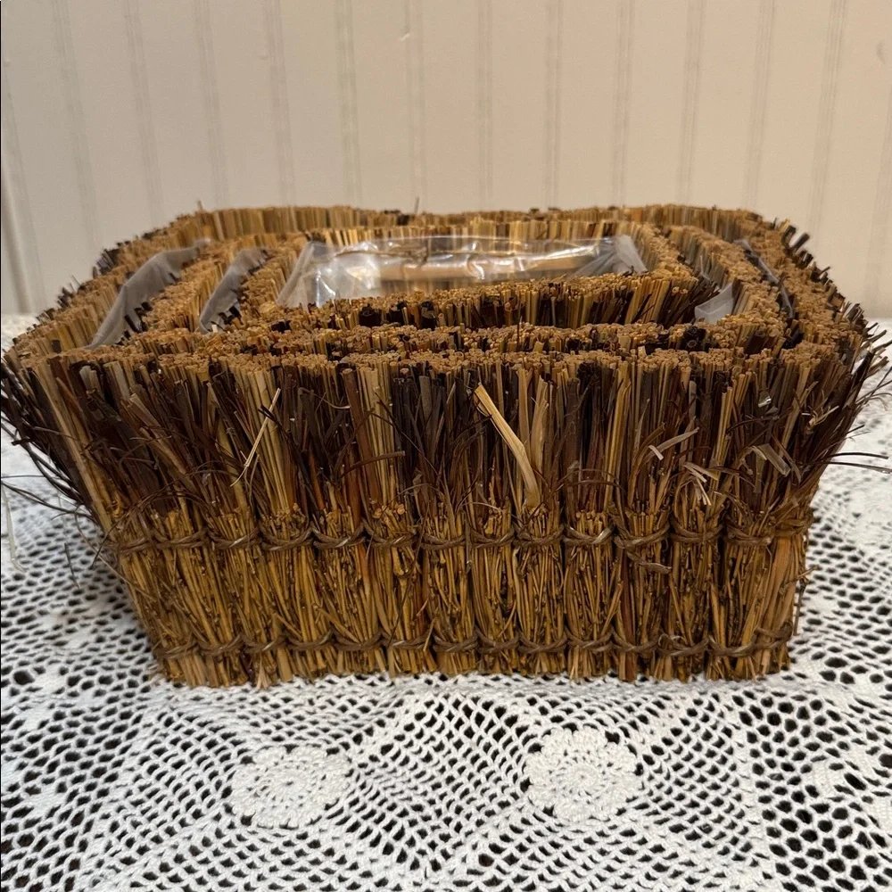 Set Of 3 Nesting Planters Baskets Straw Grass With Liner